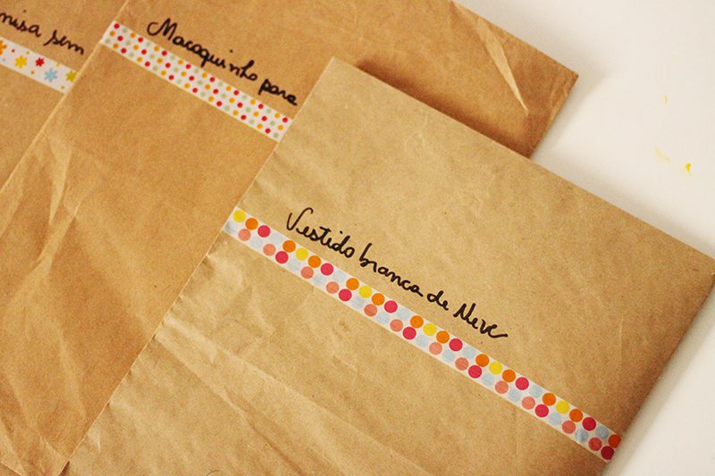 como guardar moldes de costura sem amassar