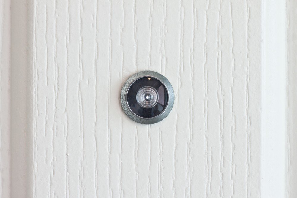 como instalar olho magico porta