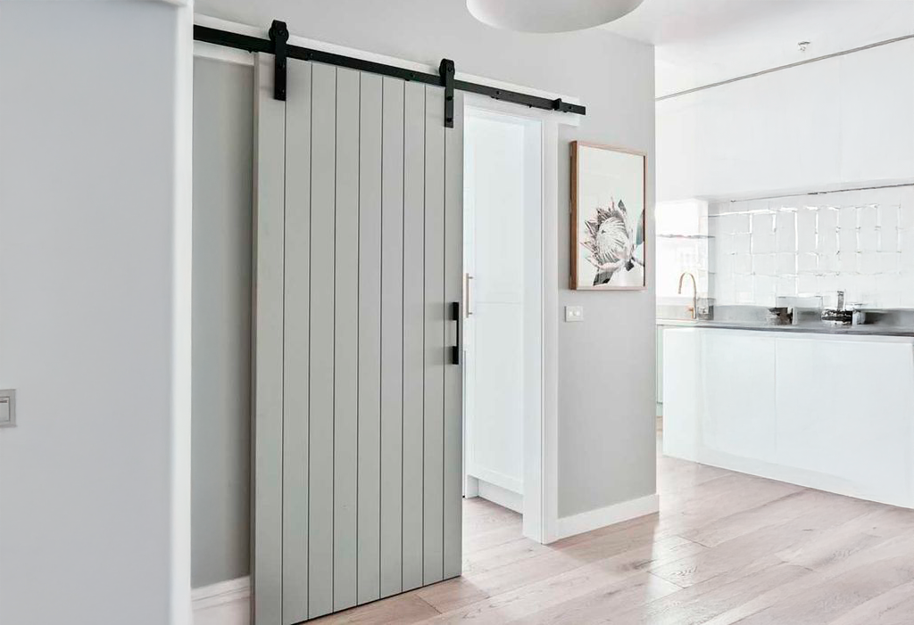 instalação de kit de porta de correr em parede drywall