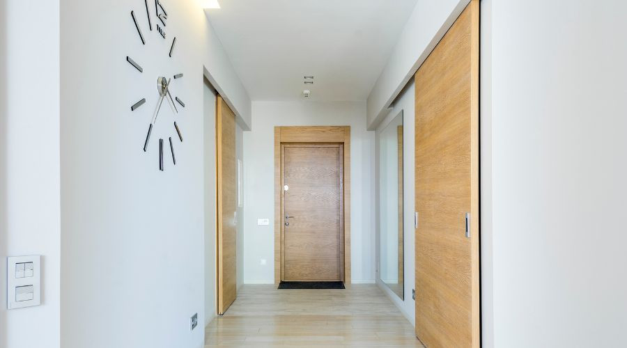 como instalar porta de correr sobreposta