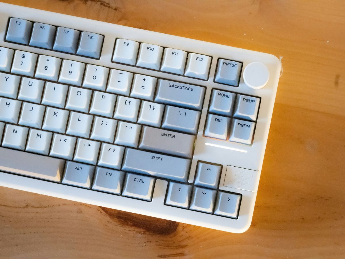 limpeza profunda teclado de notebook com álcool