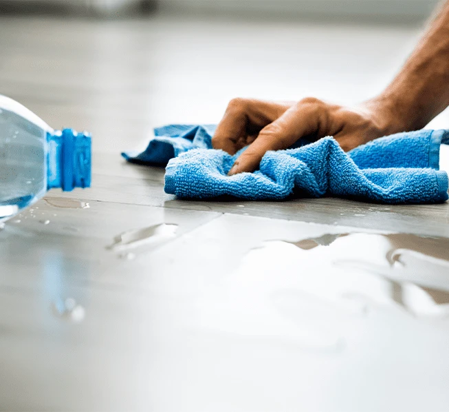 como limpar porcelanato brilhante