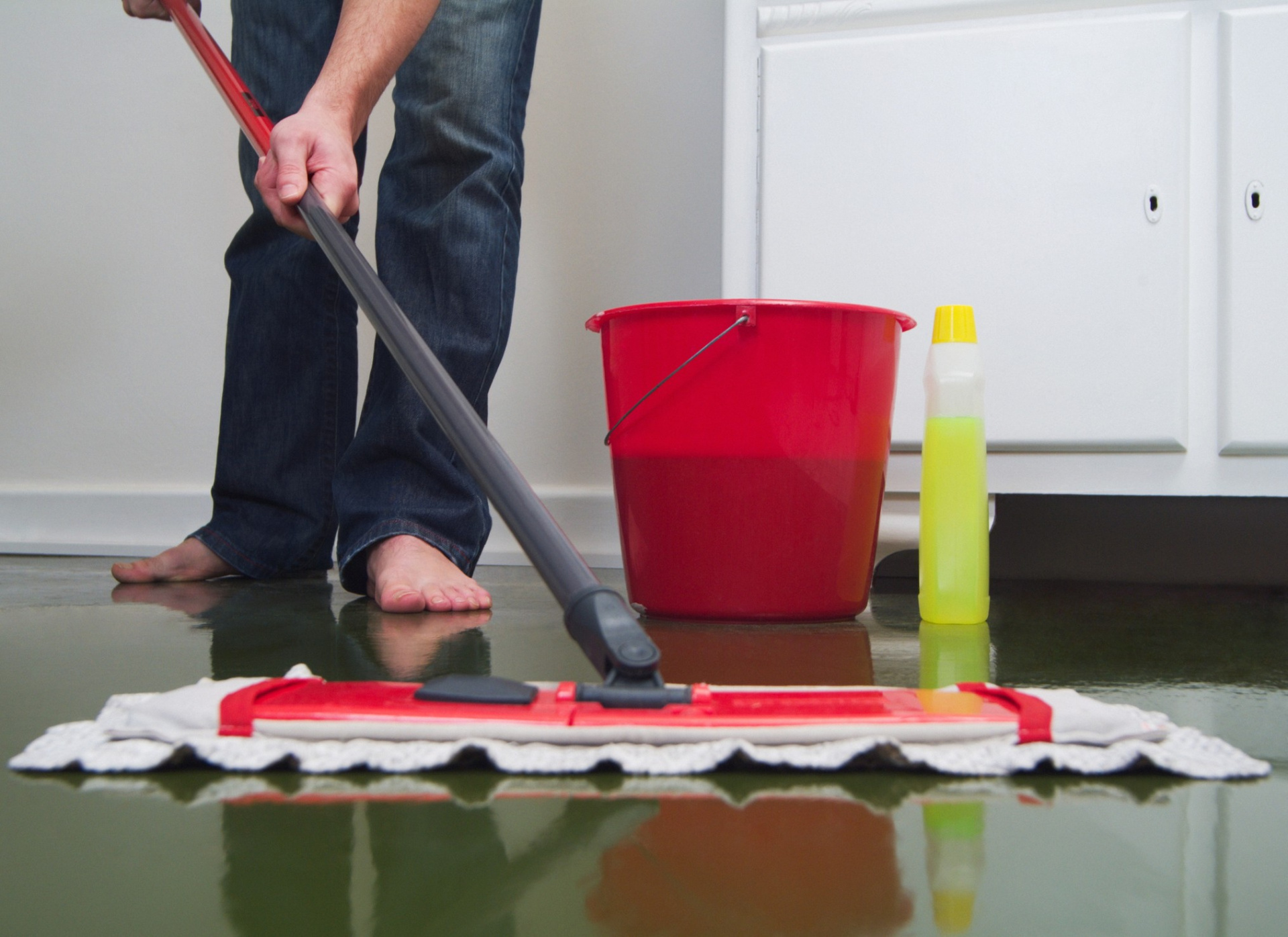 limpeza de rejunte de porcelanato com vinagre