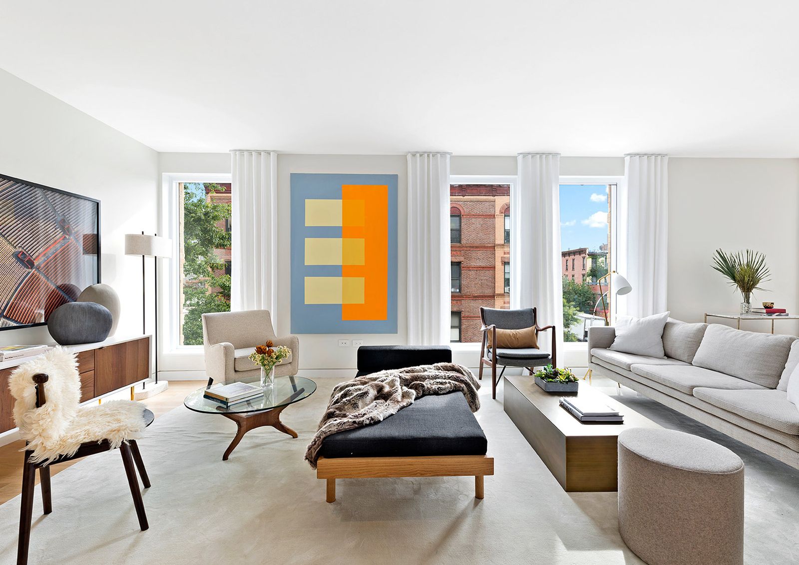 Como criar um ponto focal na sala de estar