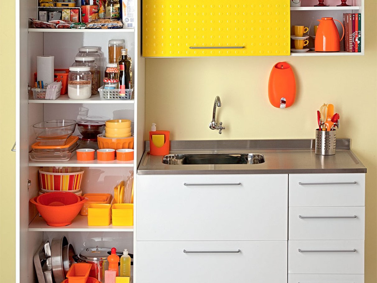 como organizar armario de cozinha