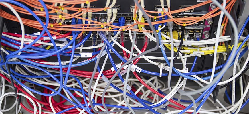 DIY organizador de cabos para gaveta