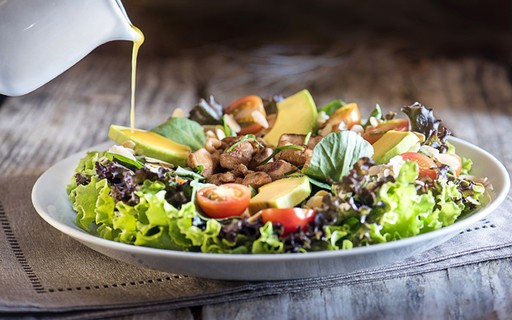 como secar folhas para salada