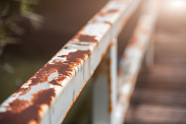 métodos para limpar ferrugem de ferramentas