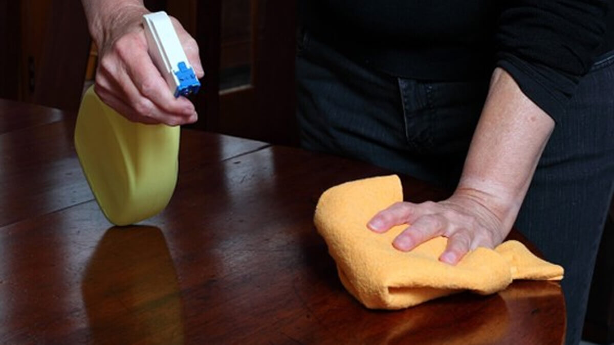 limpeza de móveis MDF e MDP