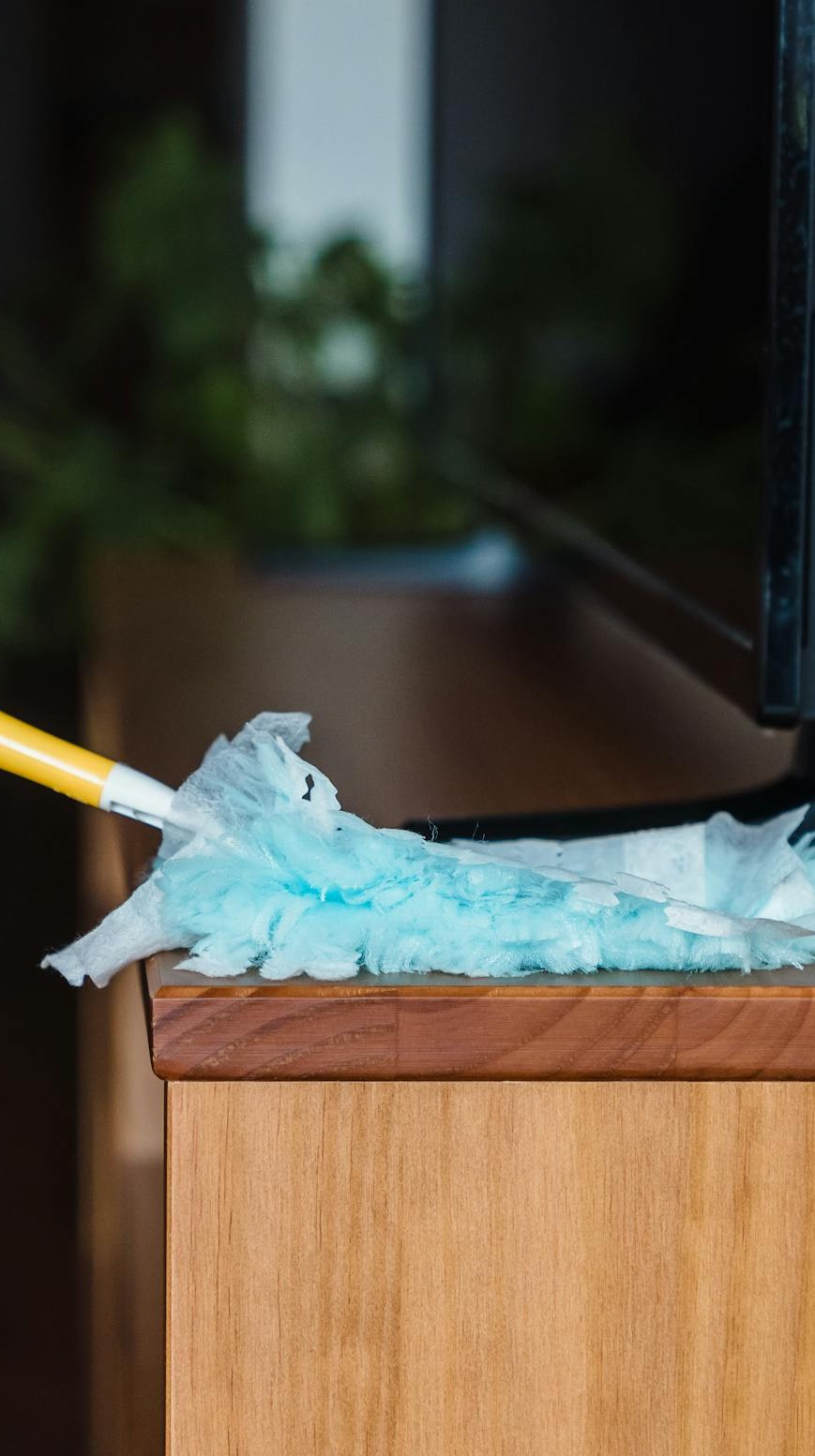 como tirar pó de móveis sem espalhar