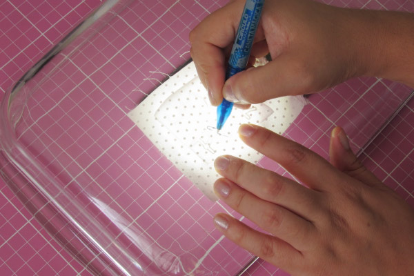 Guia Completo: Como Usar Papel Carbono em Tecidos Escuros