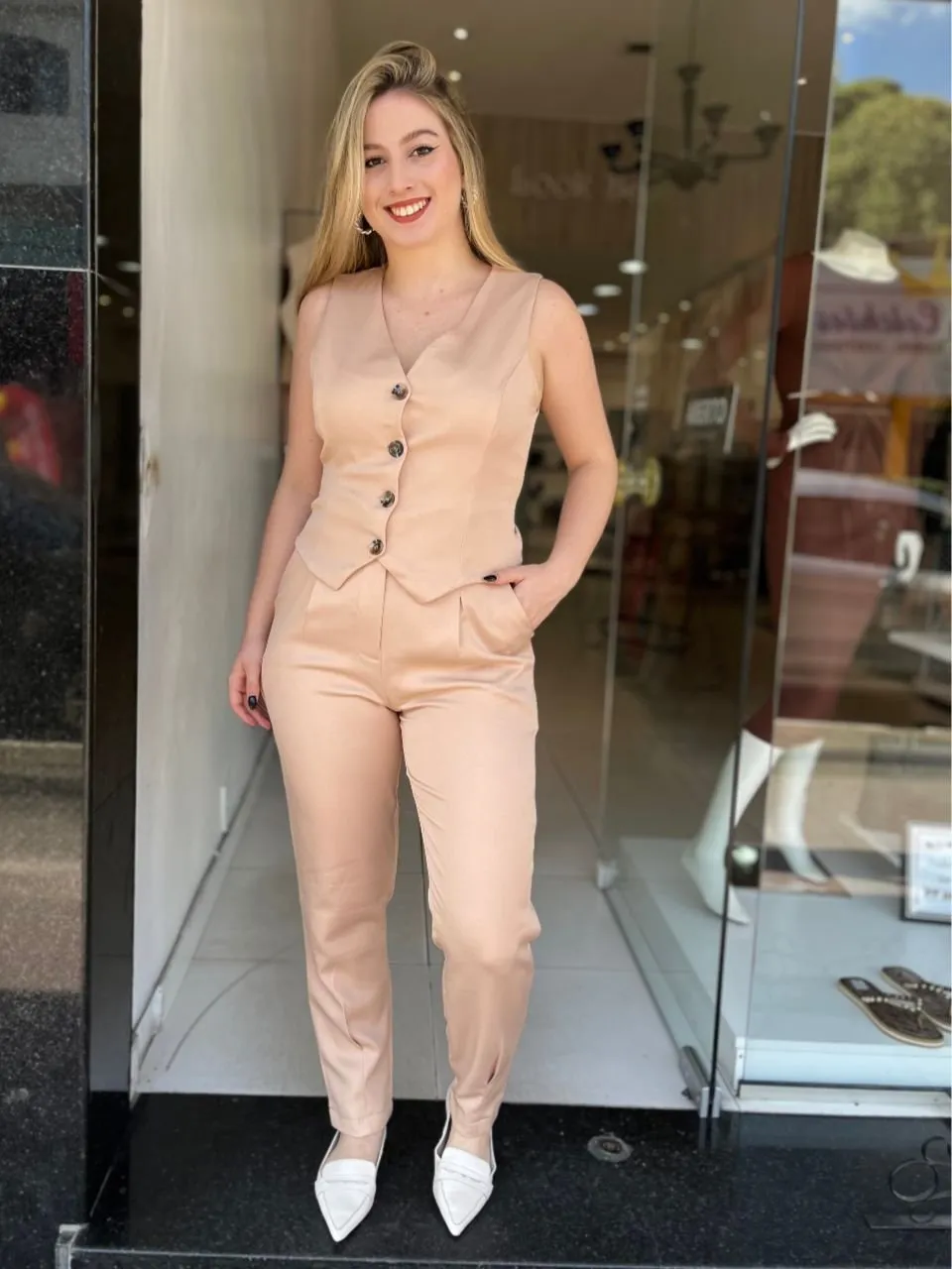 como usar calca alfaiataria bege