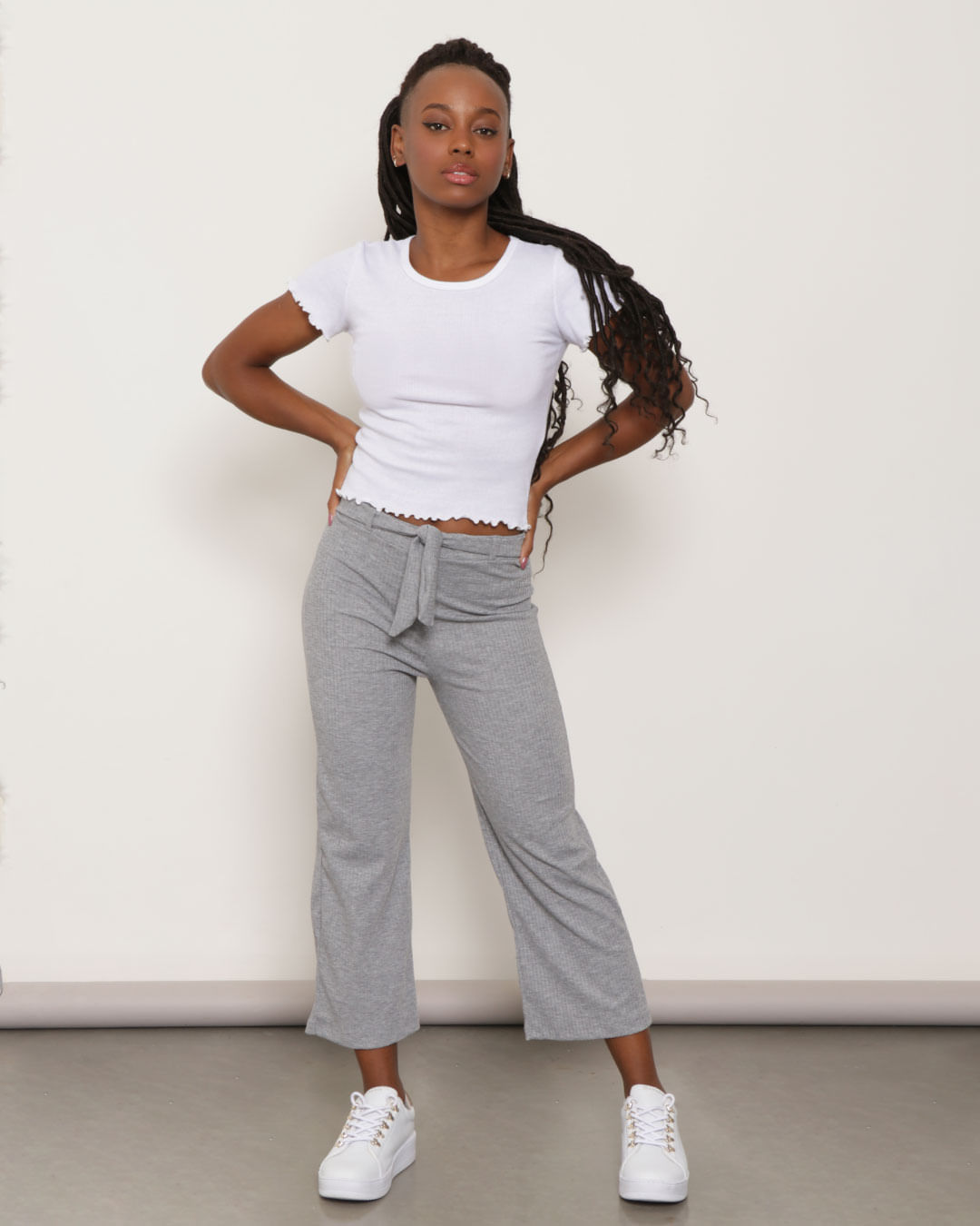 Como equilibrar as proporções do look com calça pantalona