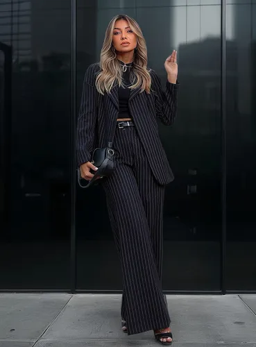 conjunto de blazer e calca de alfaiataria