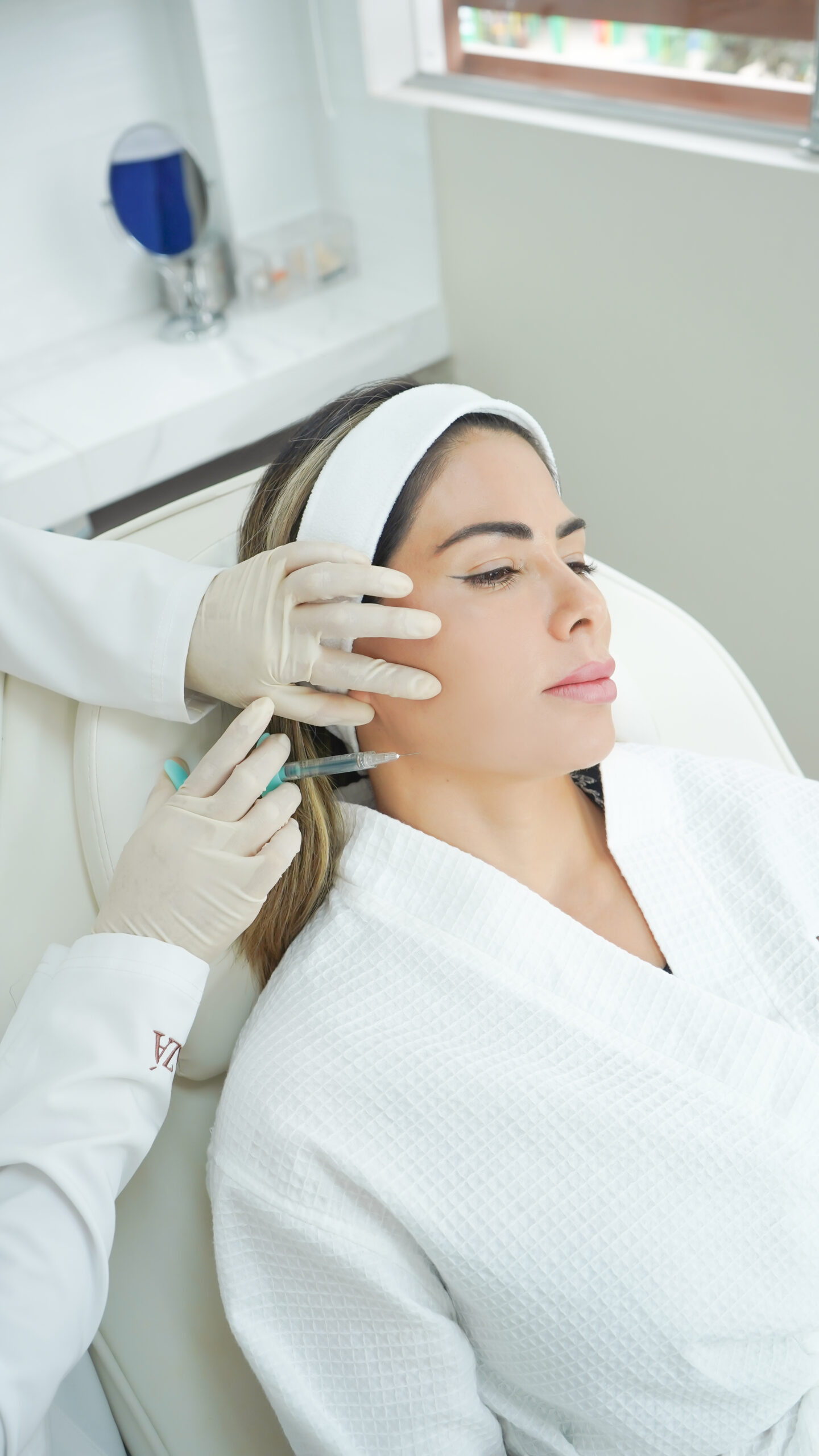 Técnicas de Aplicação de Contorno Facial para Cada Formato de Rosto