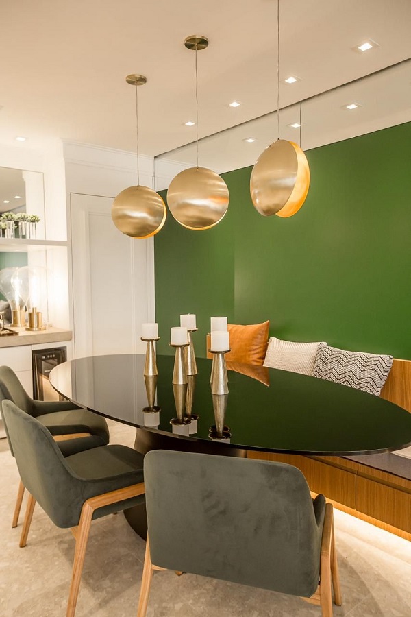 como usar verde em moda e interiores