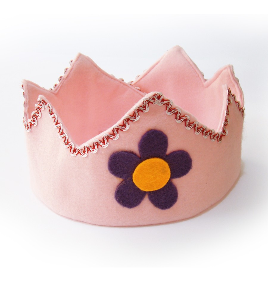 Ideias Criativas para Decorar Sua Coroa de Feltro: Pompons