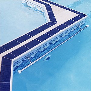 Corrimão de 2 Metros: Alumínio ou Inox? Qual o Melhor Custo-Benefício?