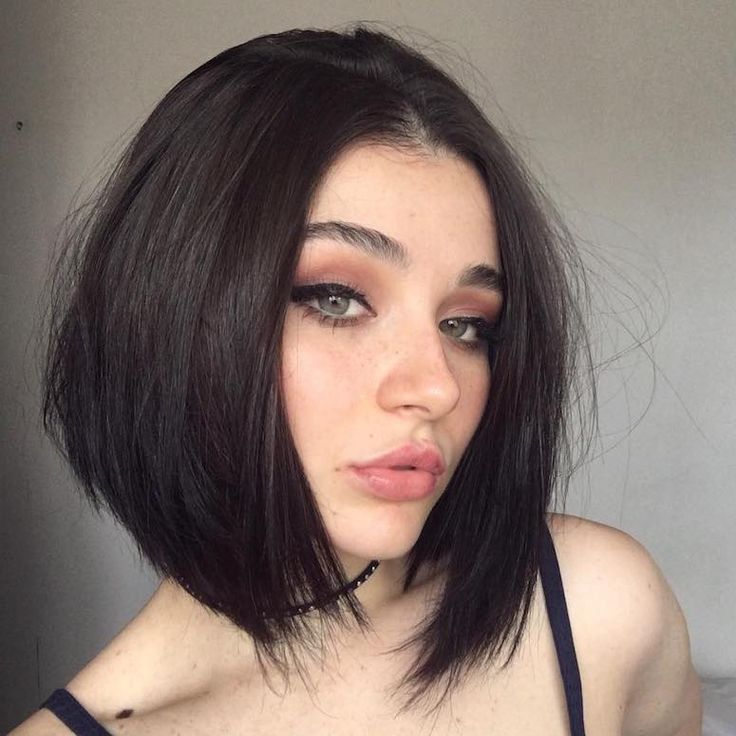 Chanel de Bico Cacheado: Volume e Definição Perfeitos