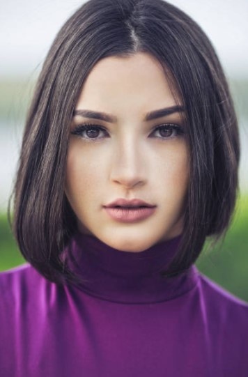 Cores de Cabelo que Realçam o Chanel Repicado em 2025