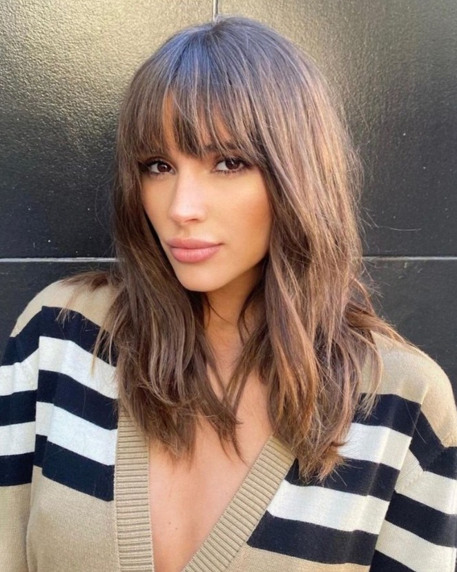 corte em u ou v para cabelo liso longo