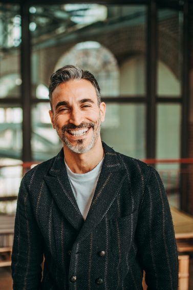 melhores cortes de cabelo masculino grisalho para 2024