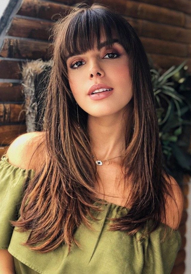 cortes de cabelo longo feminino que rejuvenescem