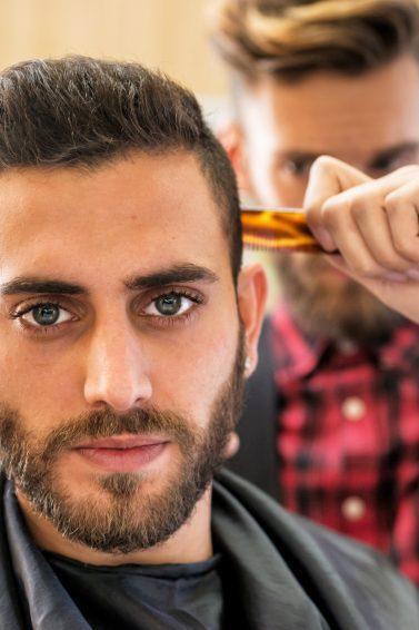 quanto custa um corte de cabelo masculino para harmonizar rosto fino e nariz grande