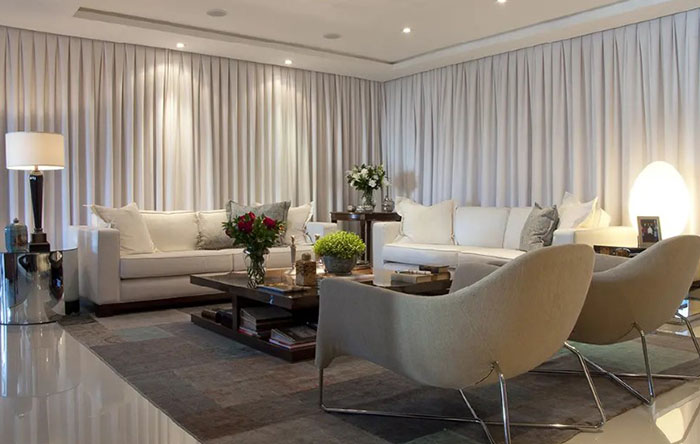 instalação de cortinas do piso ao teto