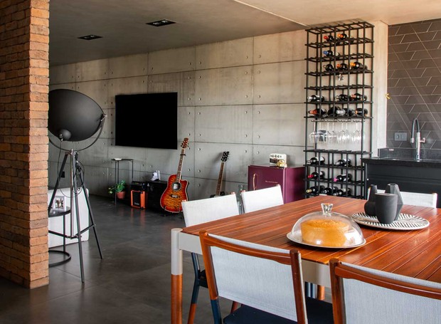 Transformando discos de vinil em relógios de parede para cozinha musical