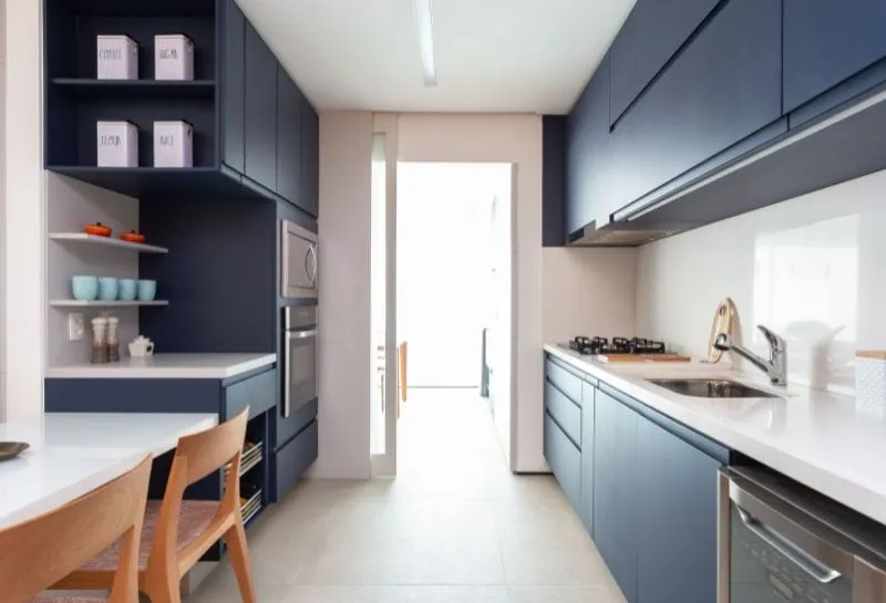 Cozinhas com personalidade: apostando em cores ousadas