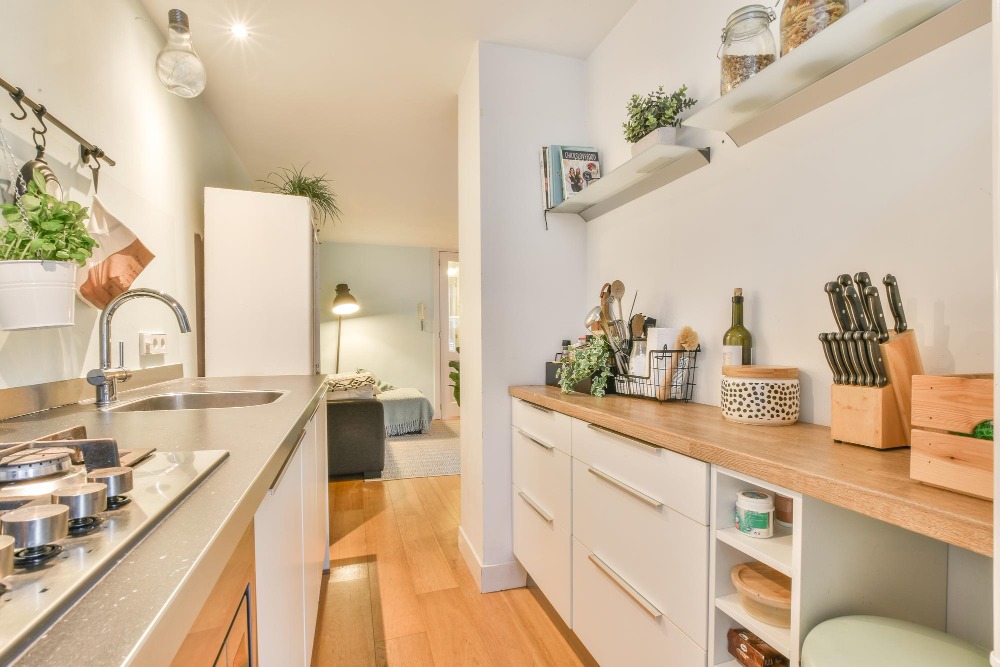 Organização Vertical: Maximizando o Espaço em Cozinhas Pequenas