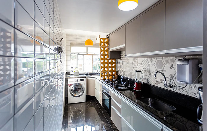 Organização Vertical: Maximizando o Espaço em Cozinhas Pequenas