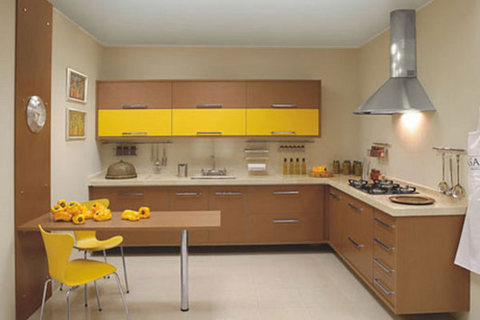 cozinha planejada com mesa