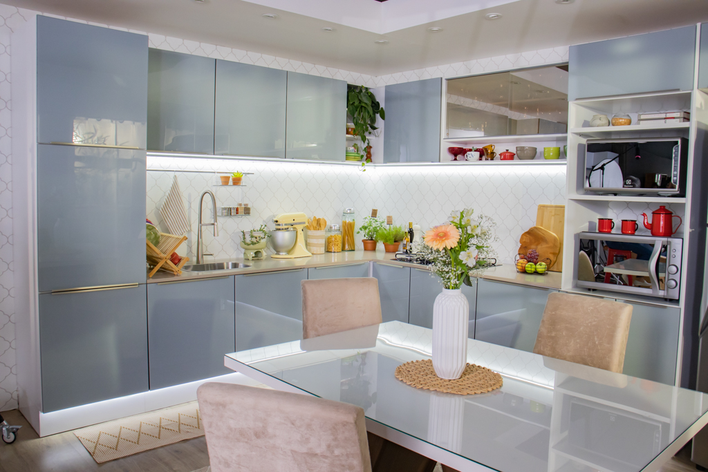 quanto custa uma cozinha planejada com ilha e mesa