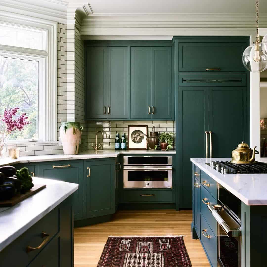 cozinha decorada com verde