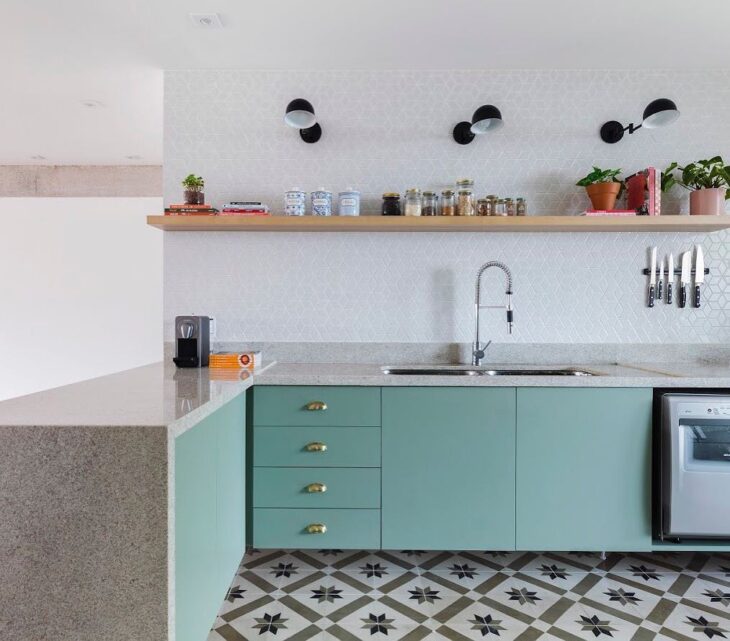 cozinhas com prateleiras