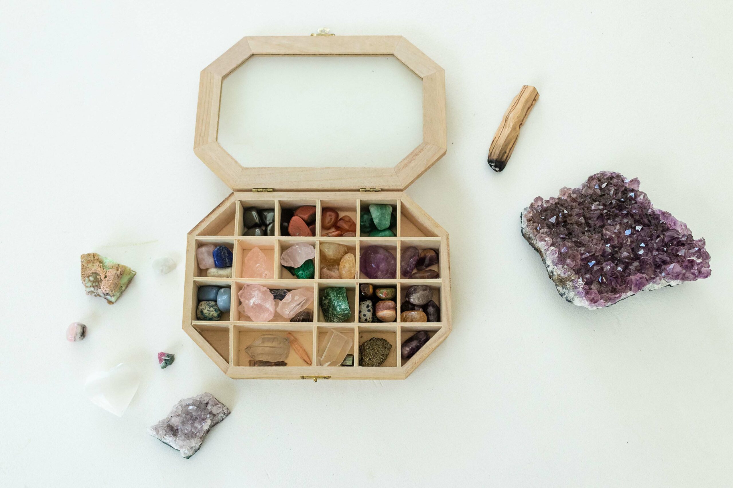 Benefícios da Ametista e Quartzo Rosa para o Bem-Estar