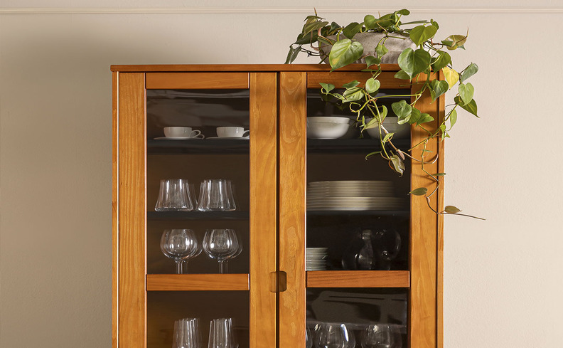 cristaleira minimalista com LED