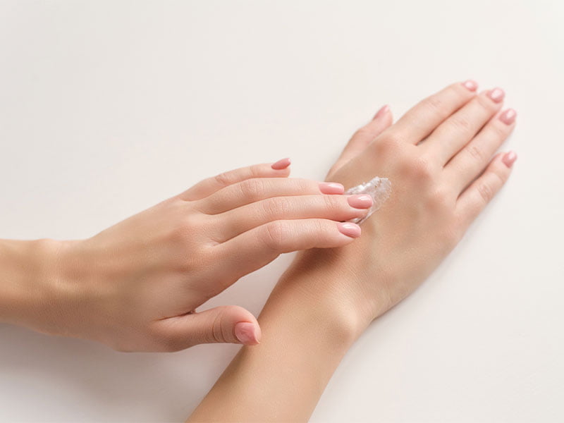 cuidados com as mãos skincare