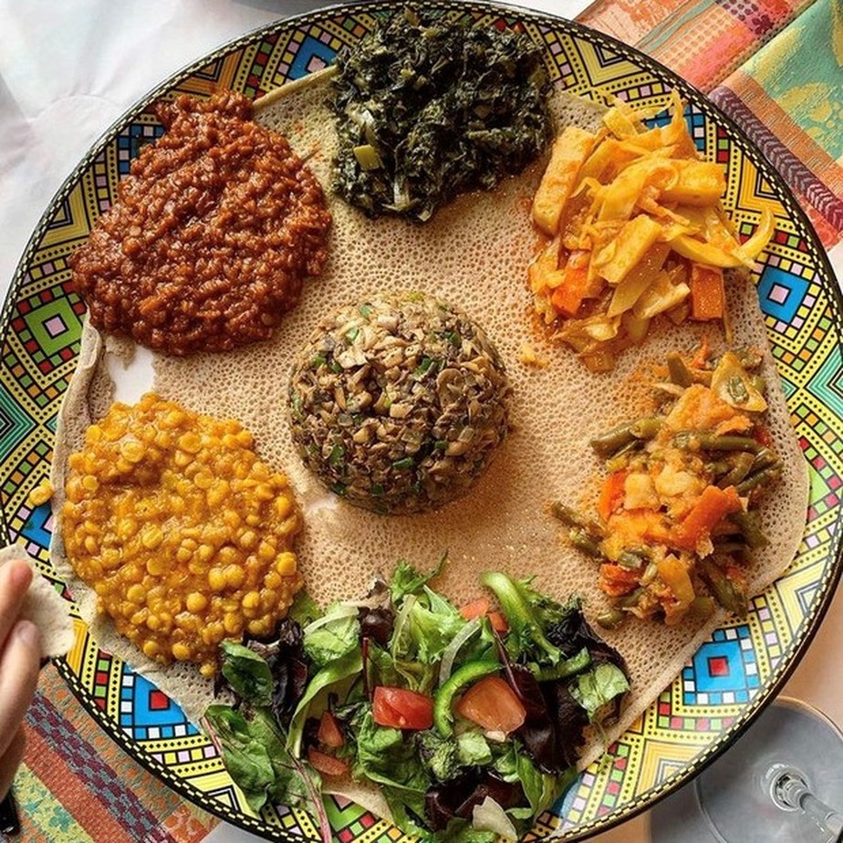 Como a Gastronomia Molecular Redefine a Experiência do Paladar