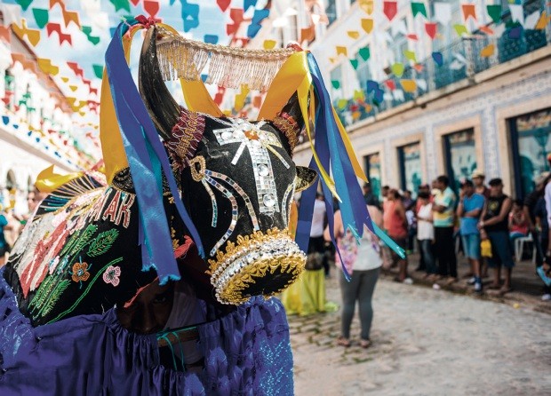 o papel do Carnaval e das Festas Juninas na identidade nacional