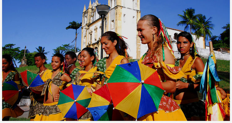 Guia Completo das Festas Juninas: Tradição e a Dança da Quadrilha