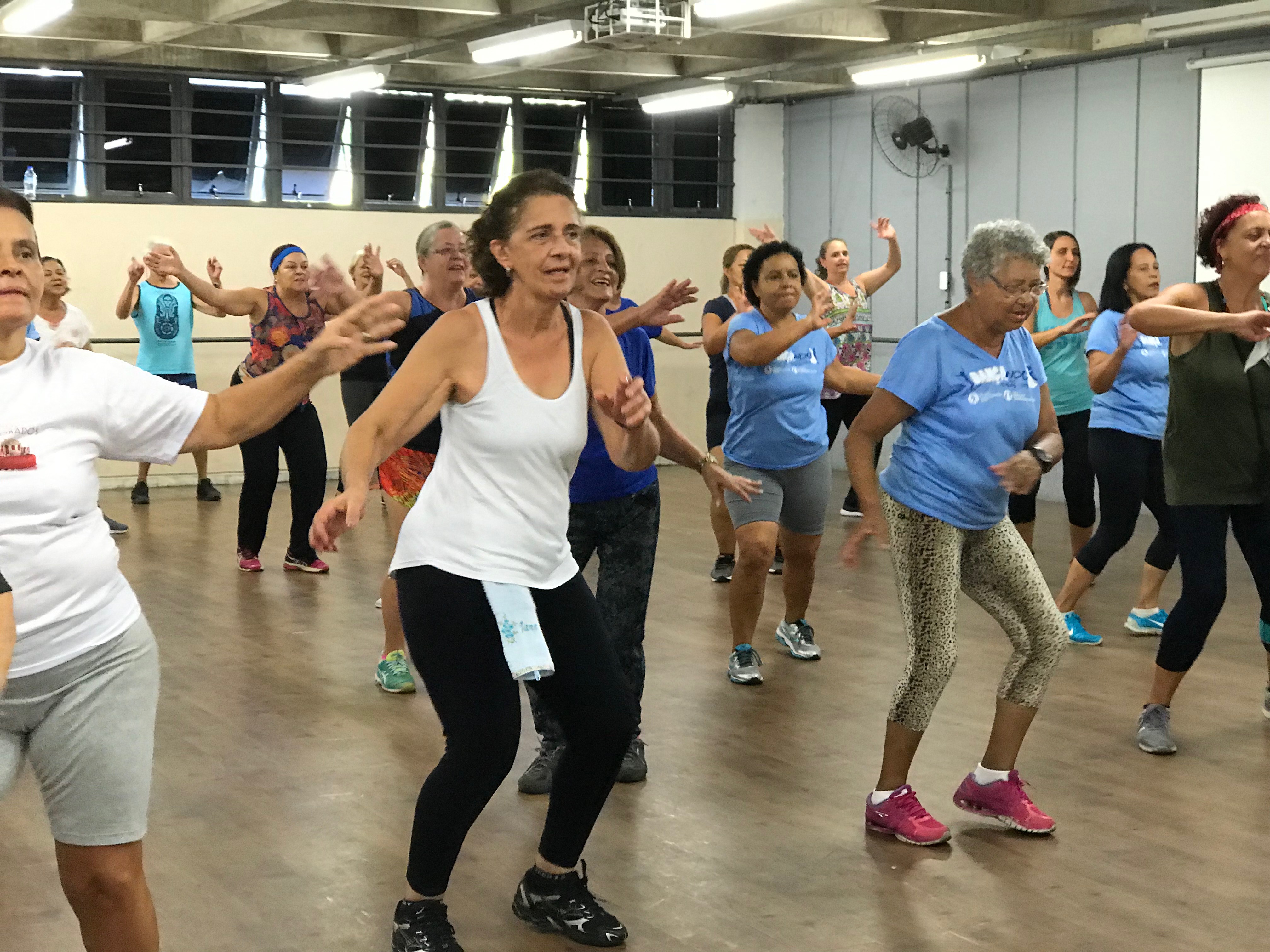 beneficios da dança livre