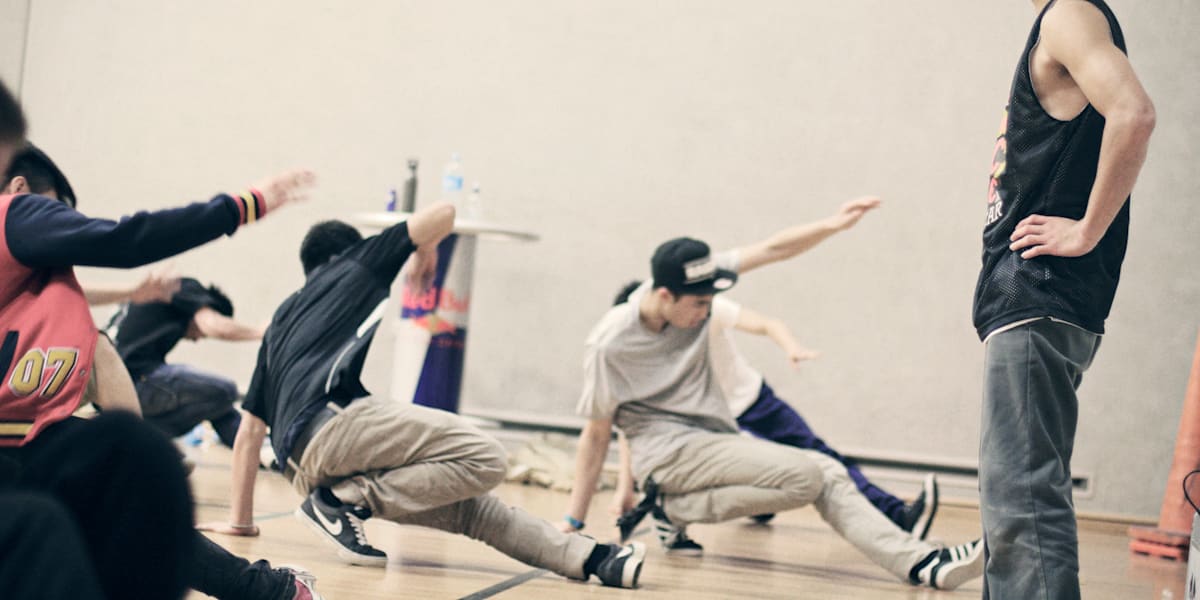 Dança de Salão: Samba de Gafieira e Bachata para Iniciantes