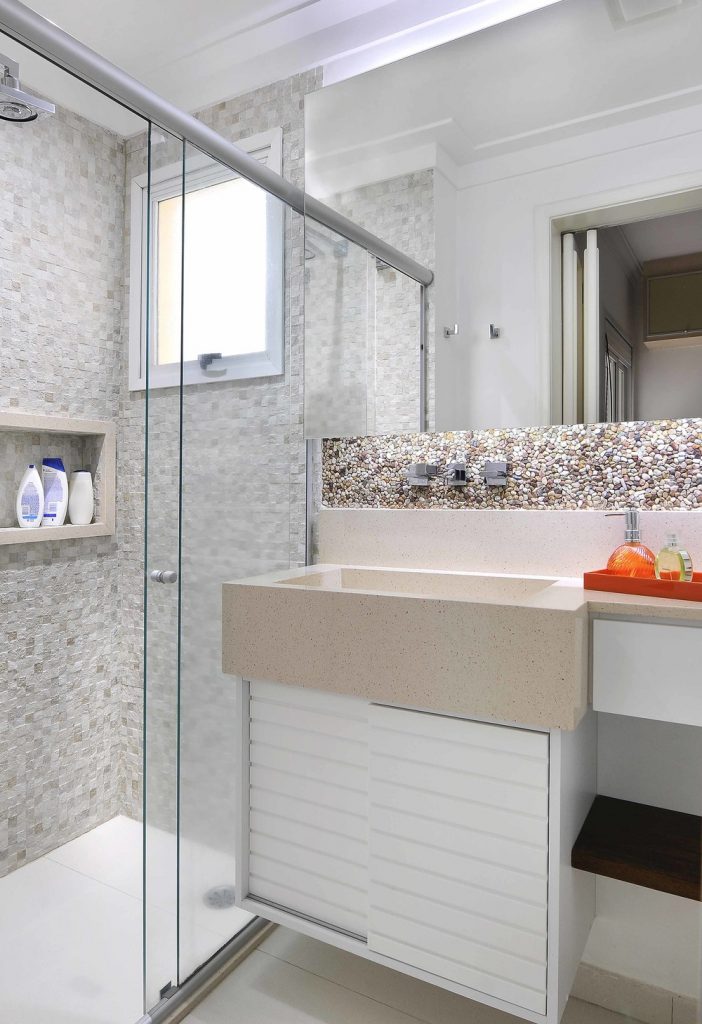 cores que ampliam banheiro pequeno