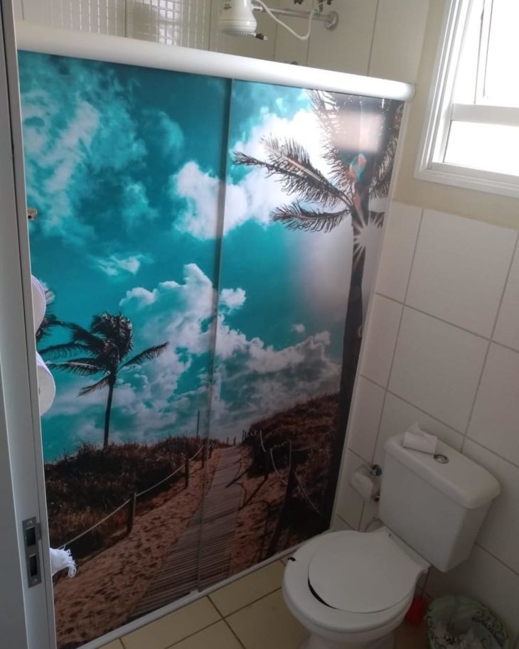 reforma rápida de banheiro com adesivos
