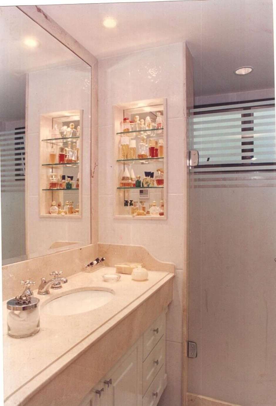 materiais para nicho de banheiro resistente à umidade