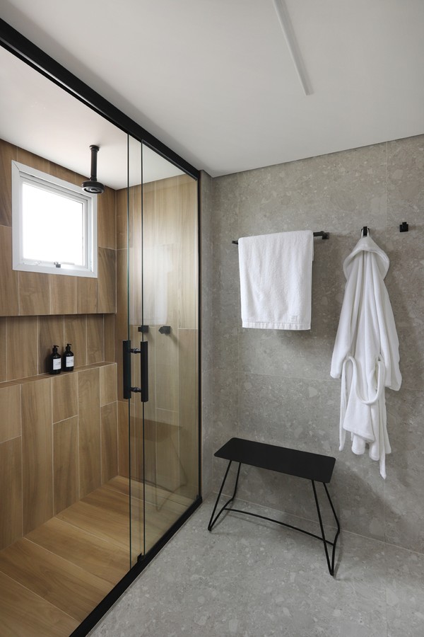 tendências de porcelanato para banheiro 2025