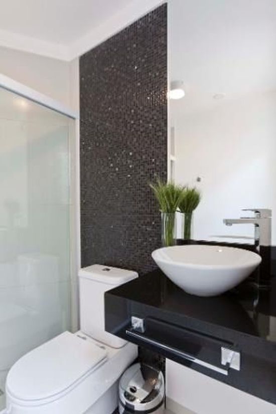 combinações de cores para banheiros pretos